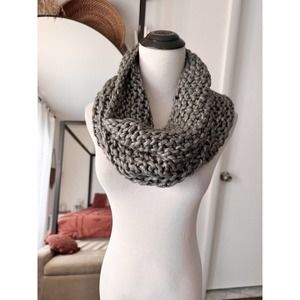 NWT The Limited Gray Chunky Knit Infinity Scarf